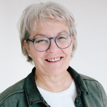Caroline-63